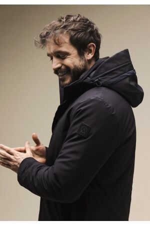 Agiato Luigi Black