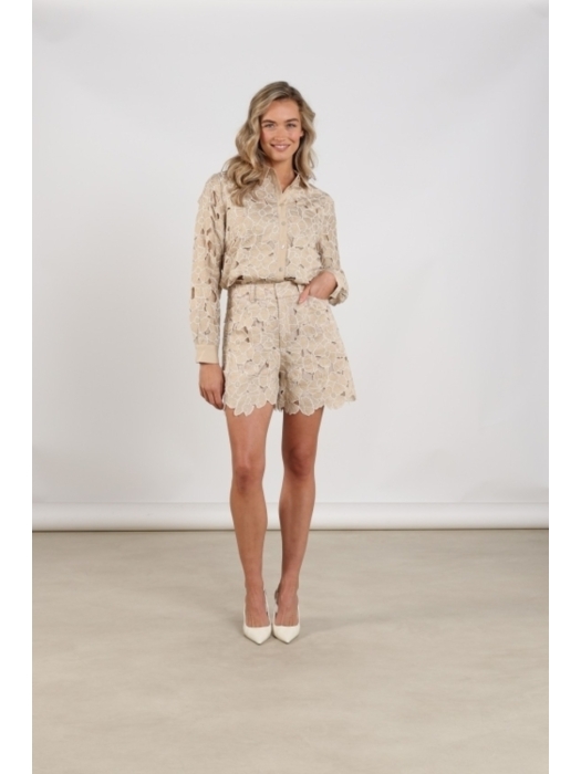 NUKUS Dagmar Short Flower 239 sand/gold