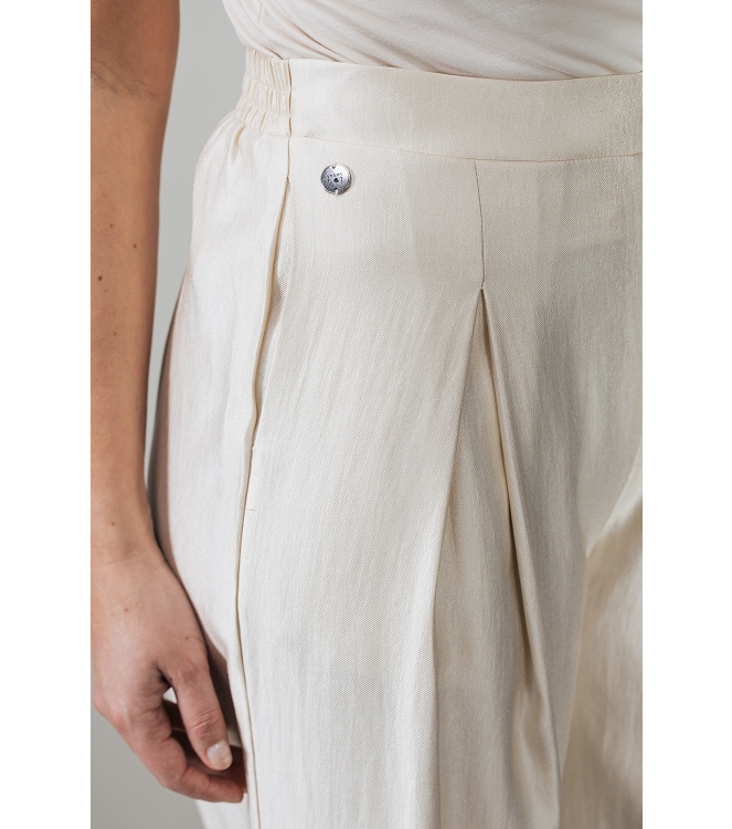 Label Dot Remila 200 off white