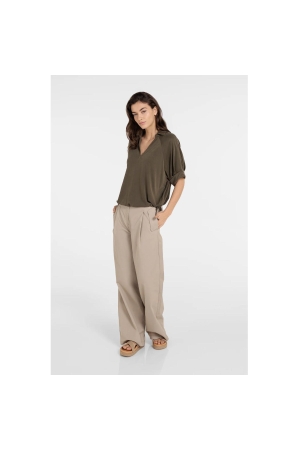 Yaya Jersey top with pleated sleeve 99065 Army green