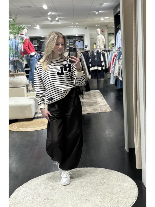 Haute L Amitie Stripe Application Sweat Offwhite Black