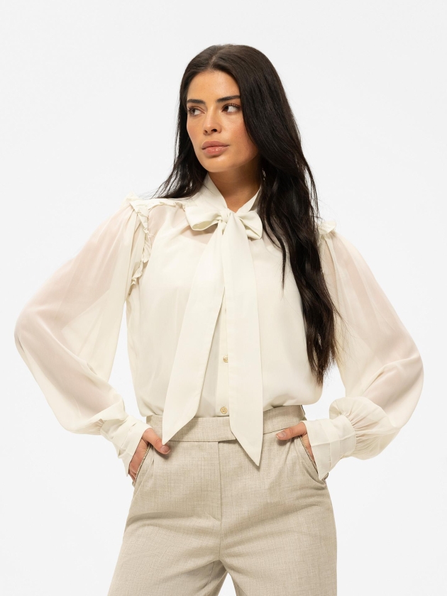 Nikkie Pragues Blouse 2522 Bone