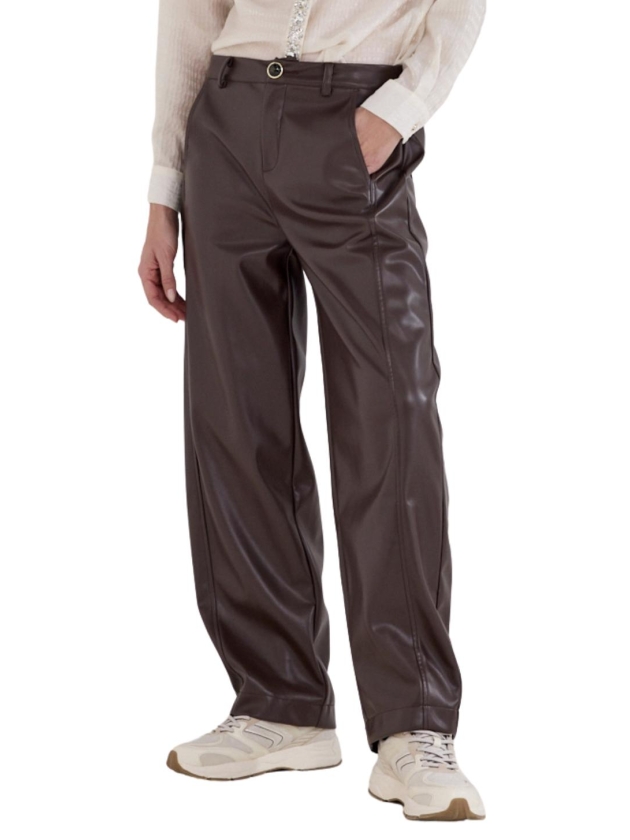 Tramontana Barrel-Fit PU Trousers 002650 Chocolate
