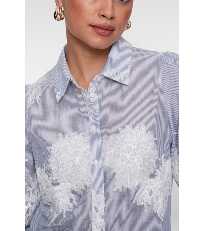 Geisha Blouse embroidered flowers 625 Blue