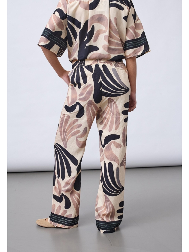 Sisters Point Pants 801 Border