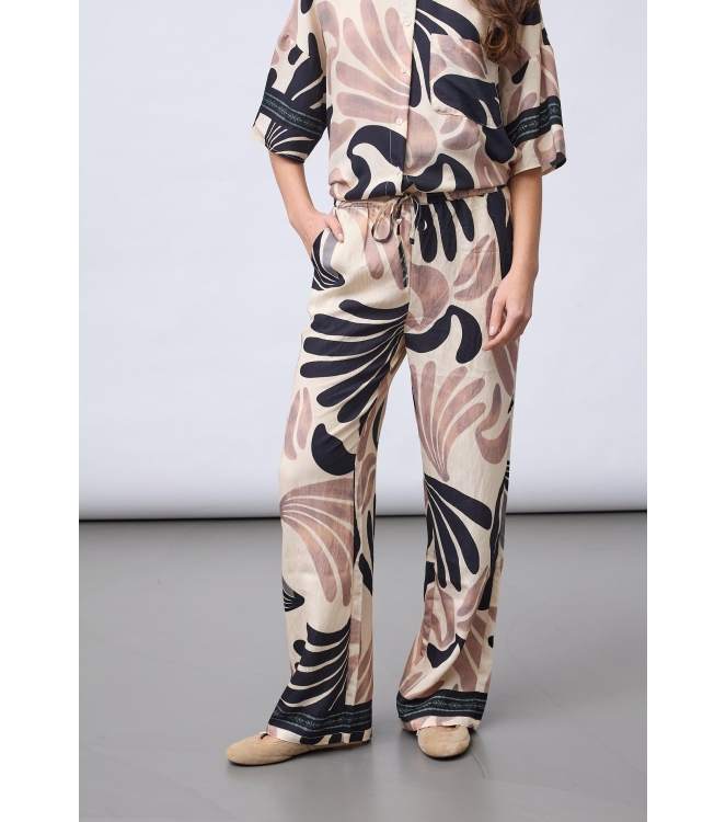 Sisters Point Pants 801 Border