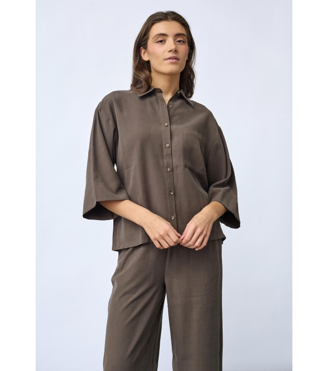 Sisters Point Shirts 225 Dark Earth