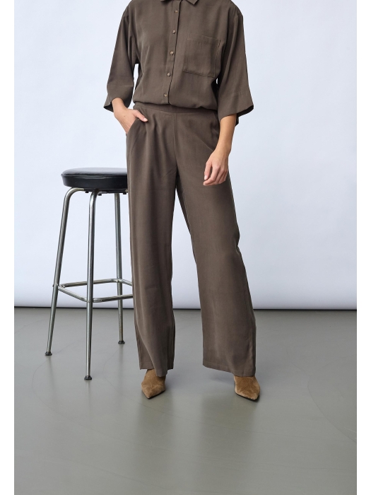 Sisters Point Pants 225 Dark Earth