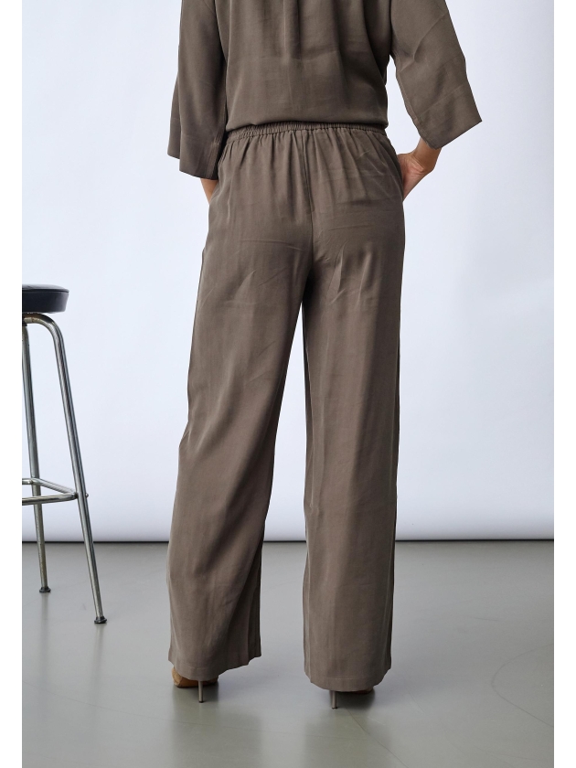 Sisters Point Pants 225 Dark Earth