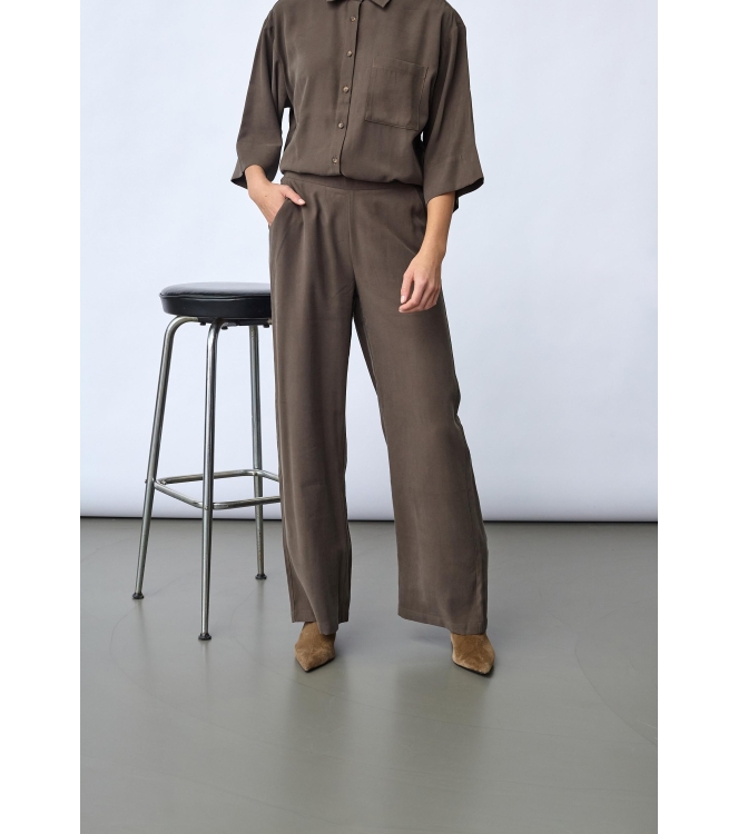 Sisters Point Pants 225 Dark Earth