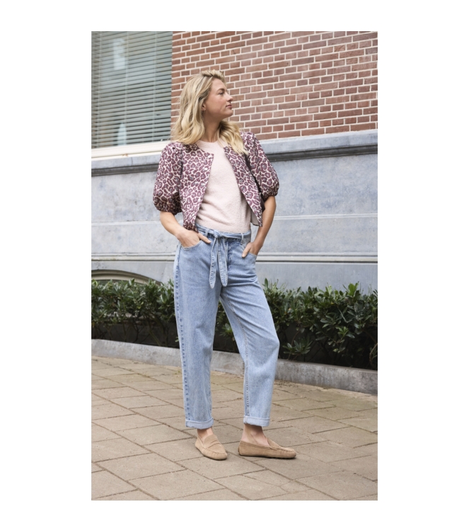 Red Button Caitlin bleach 108 Bleach