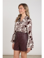 NUKUS April Blouse V-Neck Zebra 392 offwhite/cherry