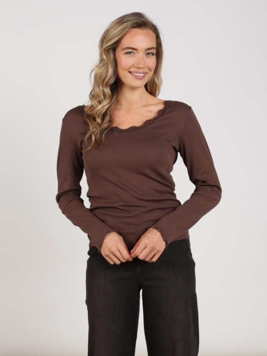 NUKUS Mika Top Kant 334 chocolate