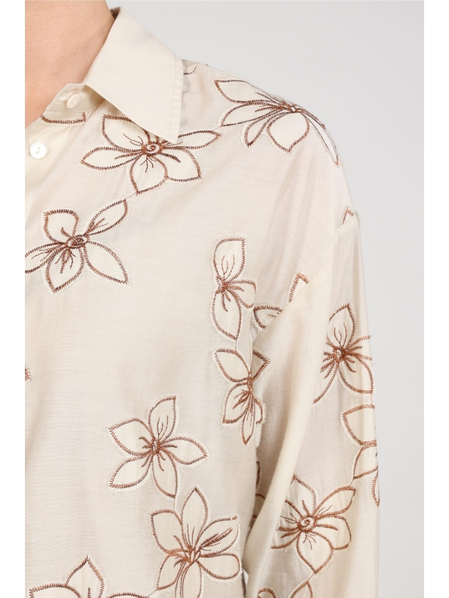 NUKUS Bailey Blouse Flower 9 sand