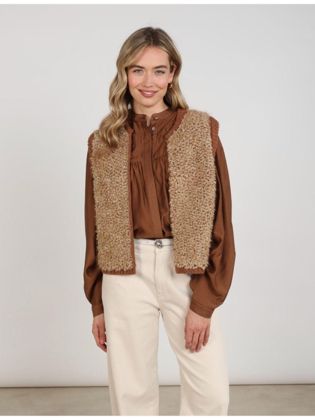 NUKUS Lana Gilet 391 toffee/espresso