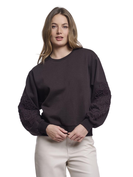 Rino en Pelle Crew neck sweater with applicated sleeves 11099 coffee roast