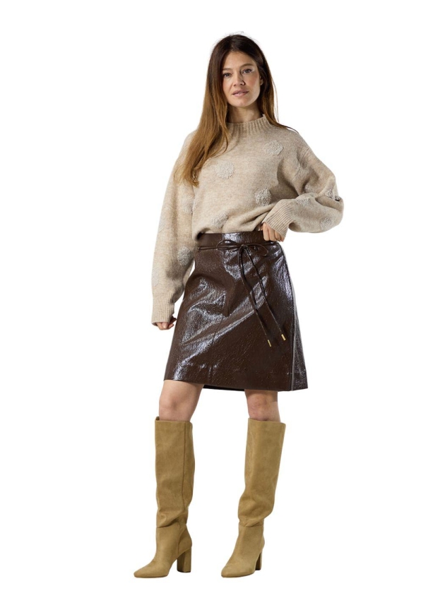 Label Dot Ellis 650 bruin
