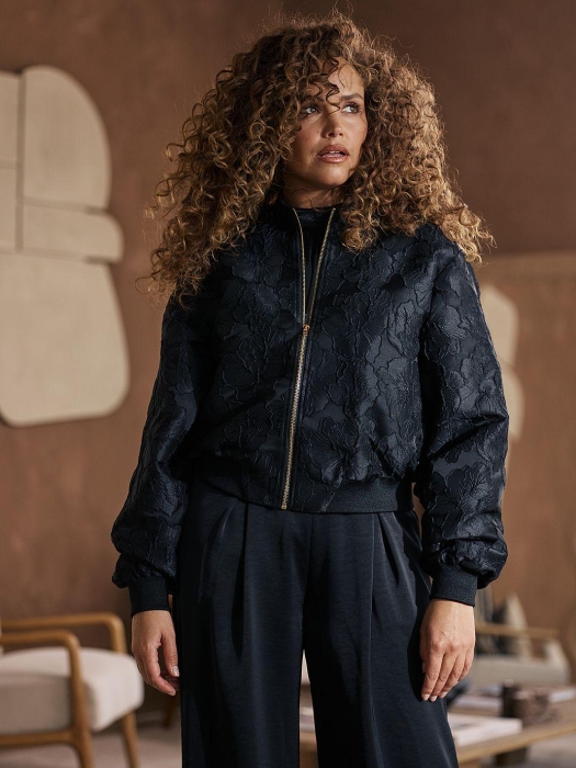Label Dot Lulu 900 zwart