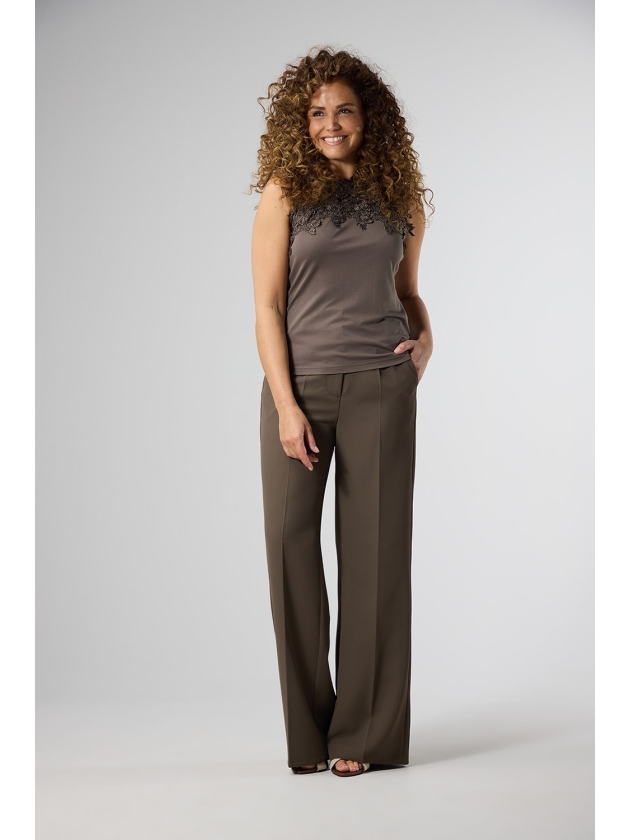 Label Dot Margo 227 taupe