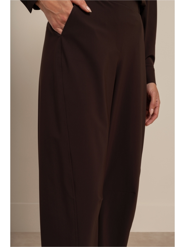 Studio Anneloes Marlise barrel trousers 8700 espresso