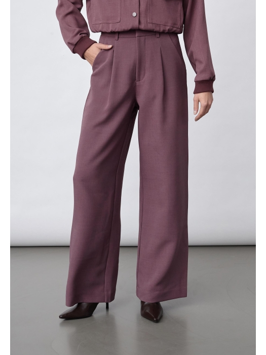 Sisters Point Pants 516 Berry