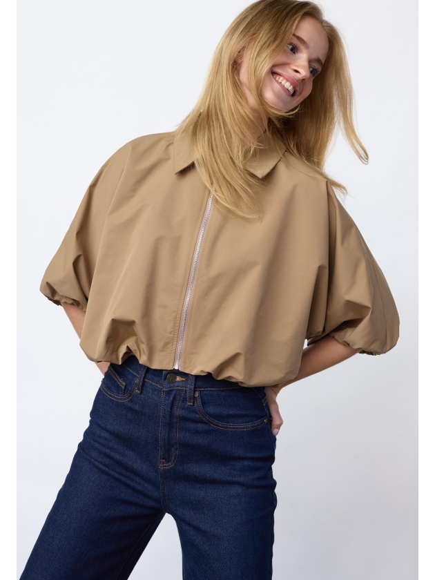 Sisters Point Jackets 206 D. Sand