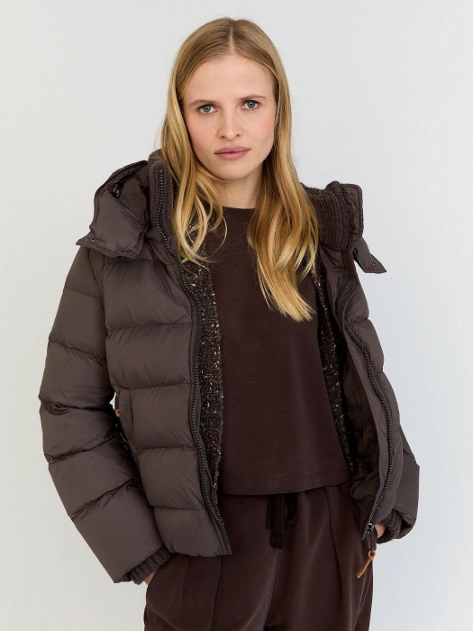 Moscow 14-08-Brandy 400-1 Dark brown solid