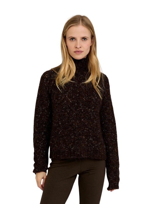 Moscow 26-09-Charlize 400-1 Dark brown solid