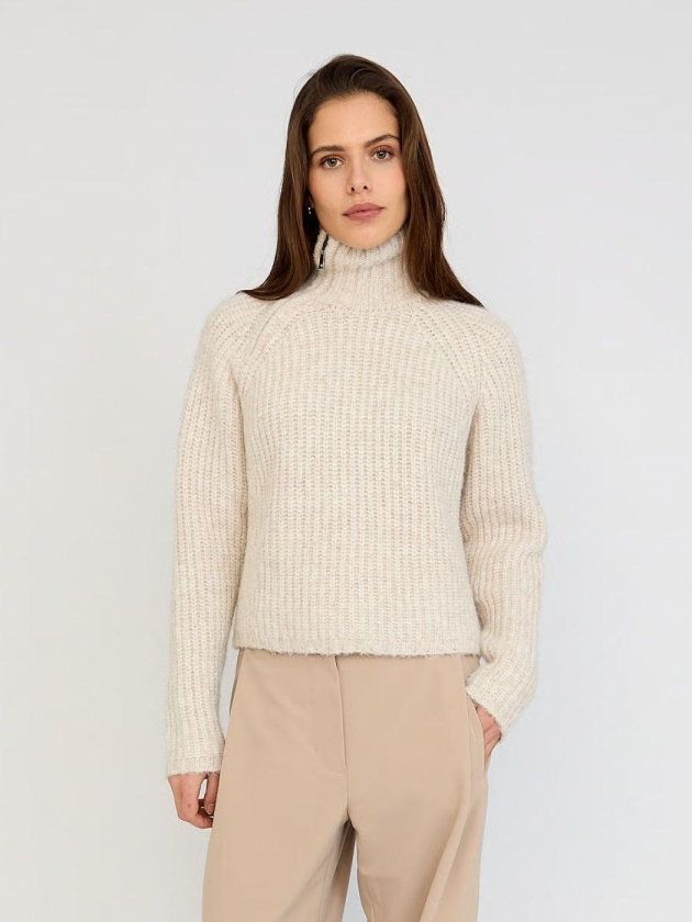 Moscow 29-09-Luka 420-1 Beige solid