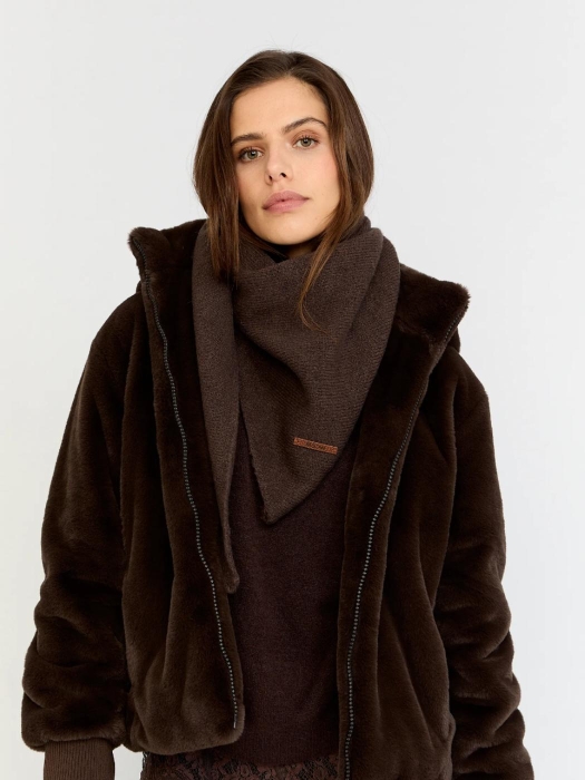 Moscow 42-07-Scarf 404-1 Chocolat solid