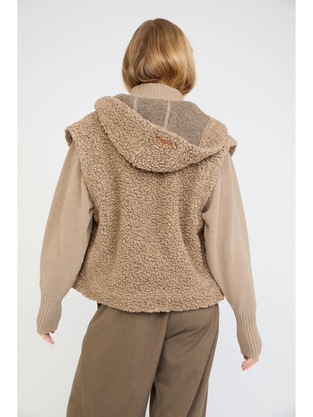 Moscow 93-11-Fab 460-1 Taupe solid