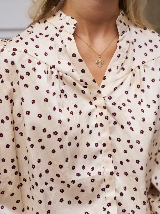 Neo Noir Astrida flower jacquard blouse 122 Creme