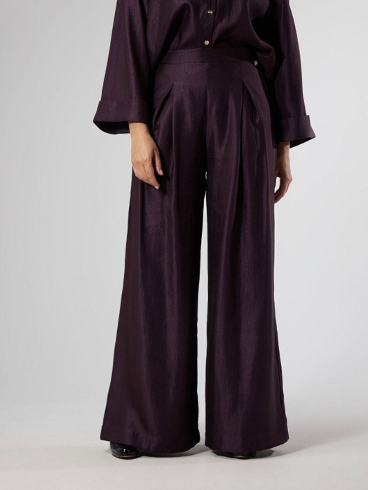 Label Dot Rindee 831 Burgundy