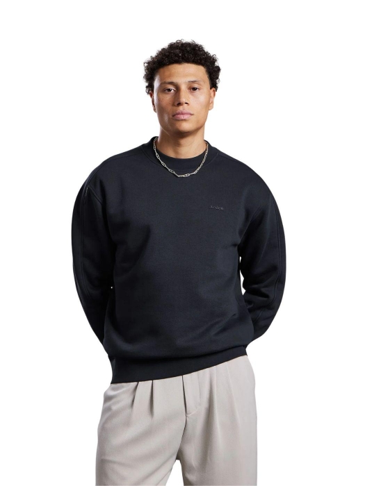 Aeden Perdue sweater 1 Black