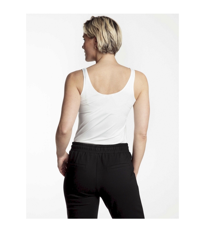 Tramontana Basics 001100 Off White